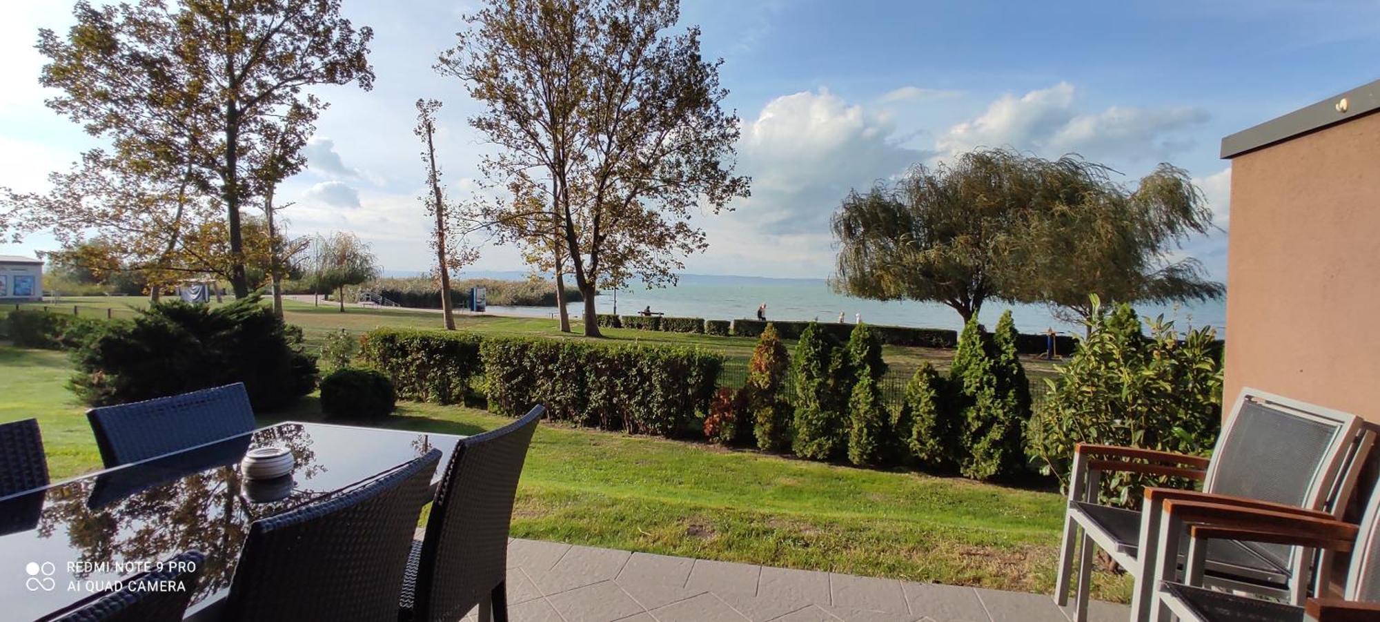 Panorama Gold Wellness Apartman Siófok Extérieur photo
